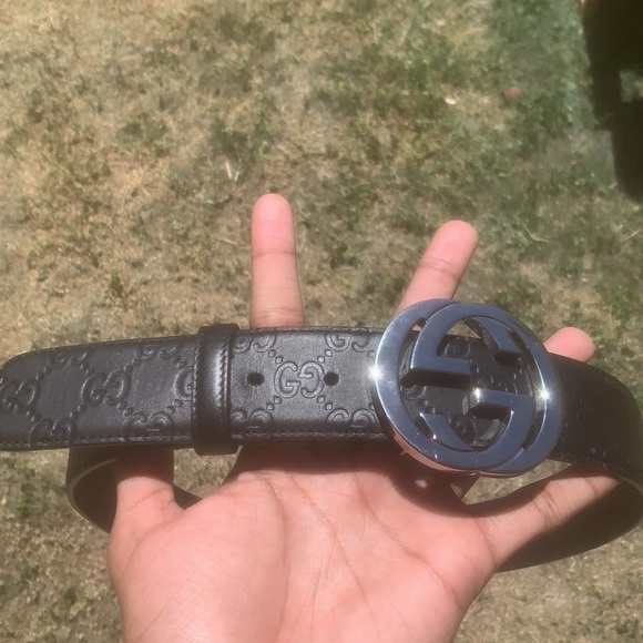 Gucci Signature Black Belt - Picture 2 of 2